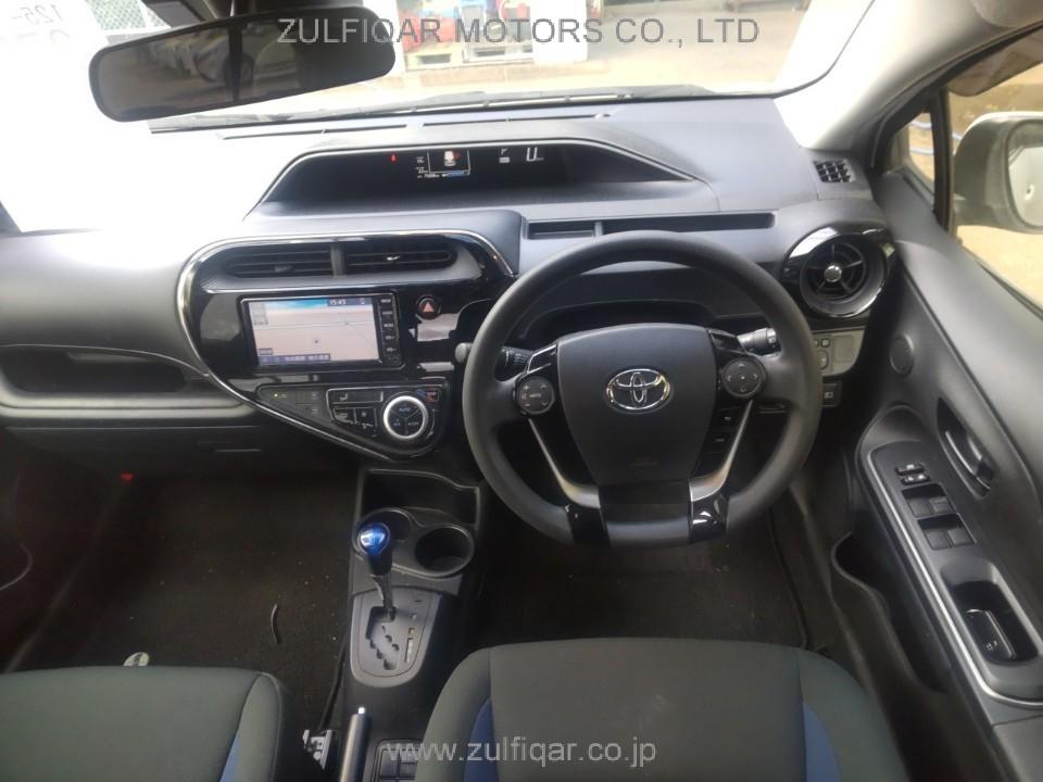 TOYOTA AQUA 2019 Image 9