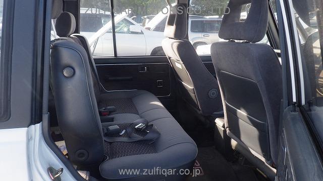 MITSUBISHI PAJERO 1989 Image 11
