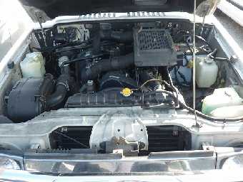 MITSUBISHI PAJERO 1989 Image 18