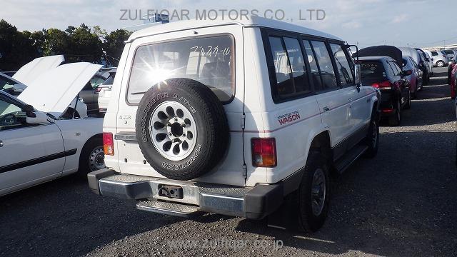 MITSUBISHI PAJERO 1989 Image 4