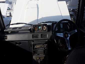 MITSUBISHI PAJERO 1989 Image 6