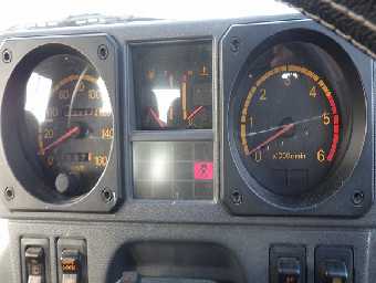 MITSUBISHI PAJERO 1989 Image 7