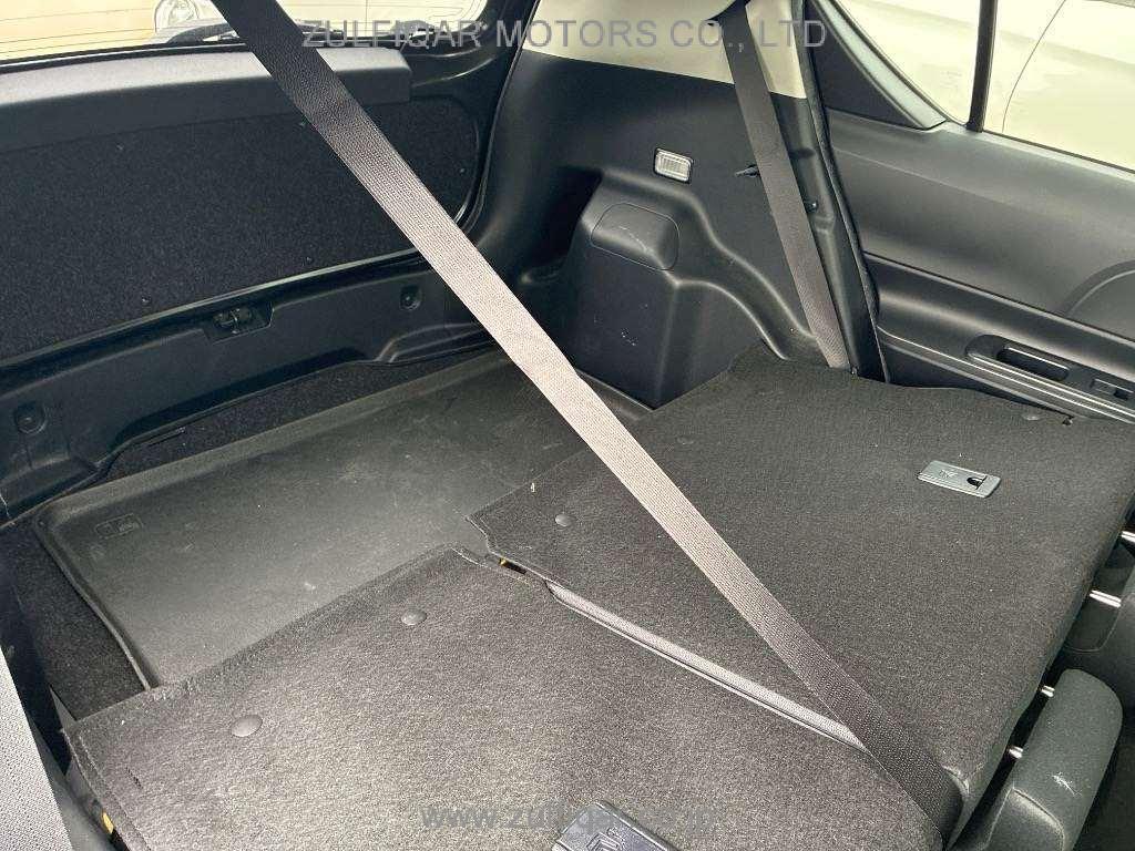 TOYOTA AQUA 2018 Image 7