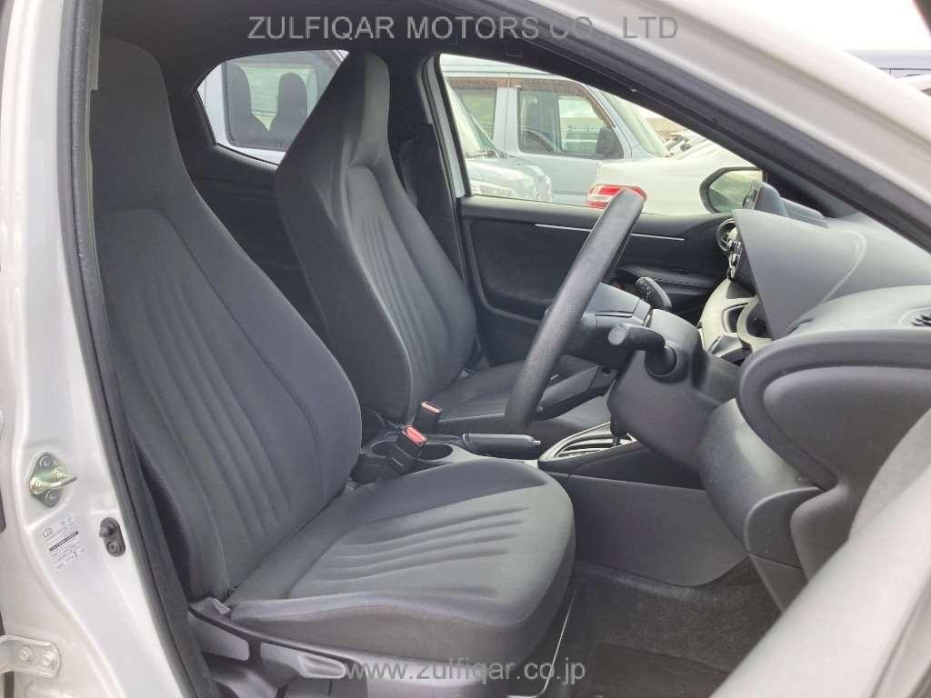 TOYOTA YARIS 2023 Image 5