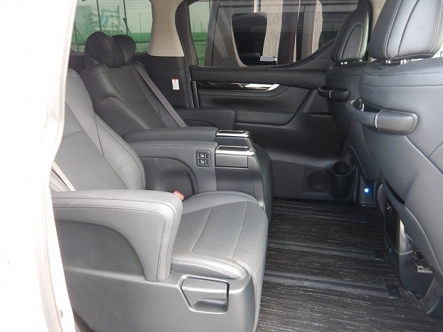 TOYOTA ALPHARD 2021 Image 30