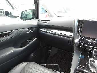 TOYOTA ALPHARD 2021 Image 6