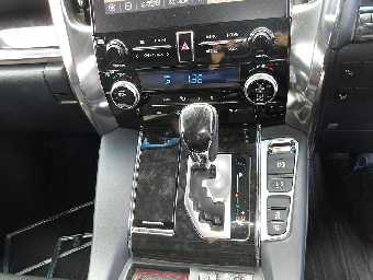 TOYOTA ALPHARD 2021 Image 10