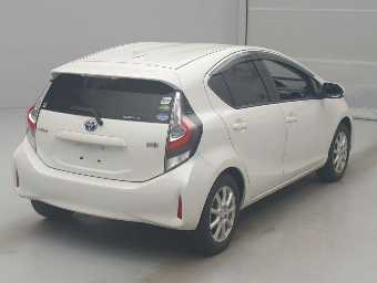 TOYOTA AQUA 2020 Image 2