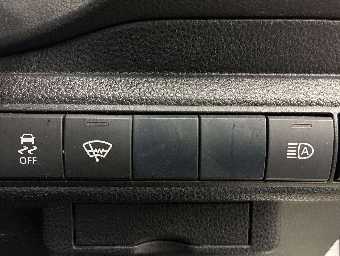 TOYOTA COROLLA TOURING 2020 Image 12