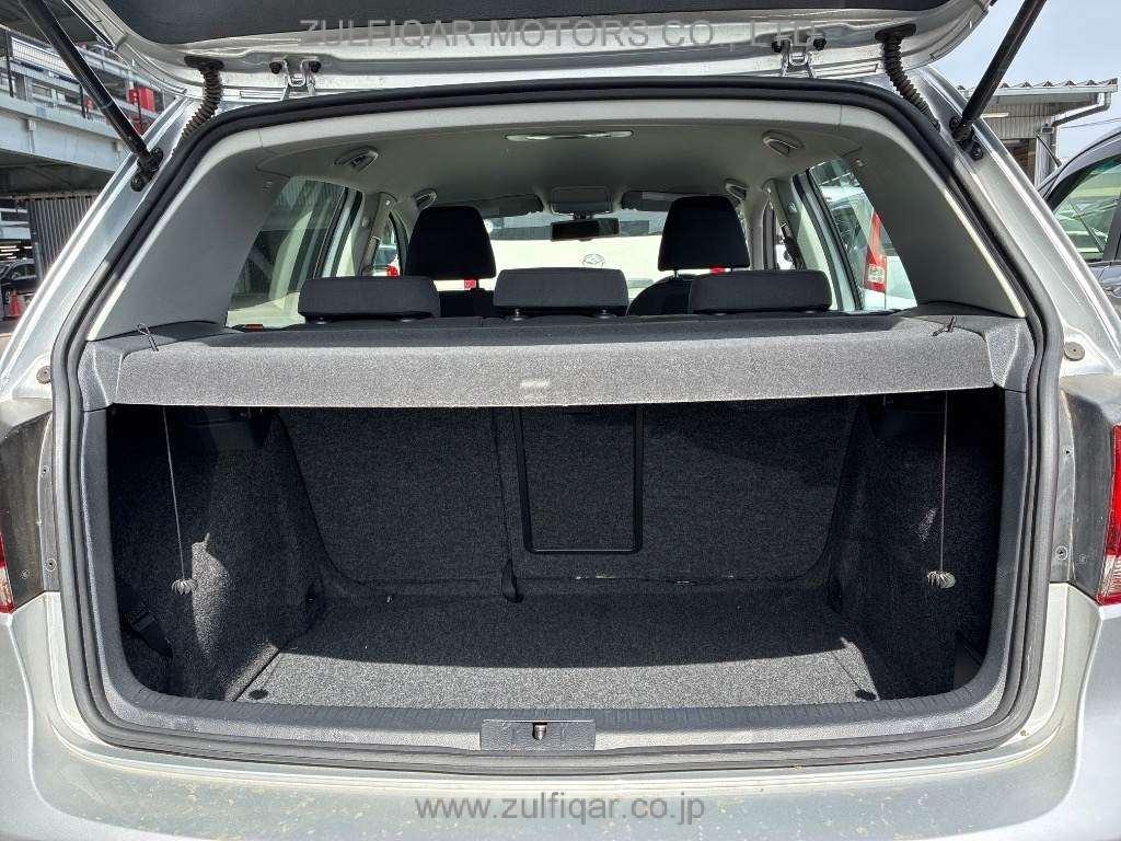 VOLKSWAGEN GOLF 2011 Image 11