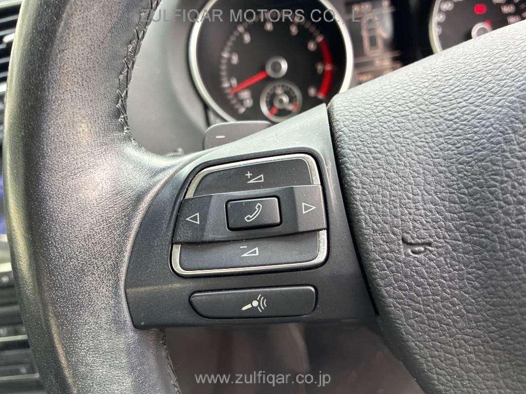 VOLKSWAGEN GOLF 2011 Image 7