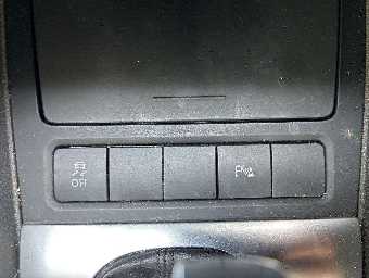 VOLKSWAGEN GOLF 2011 Image 8