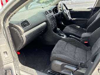 VOLKSWAGEN GOLF 2011 Image 9