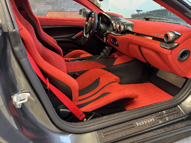 FERRARI F12tdf 2017 Image 19