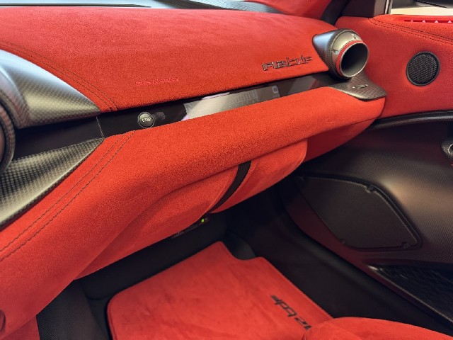 FERRARI F12tdf 2017 Image 57
