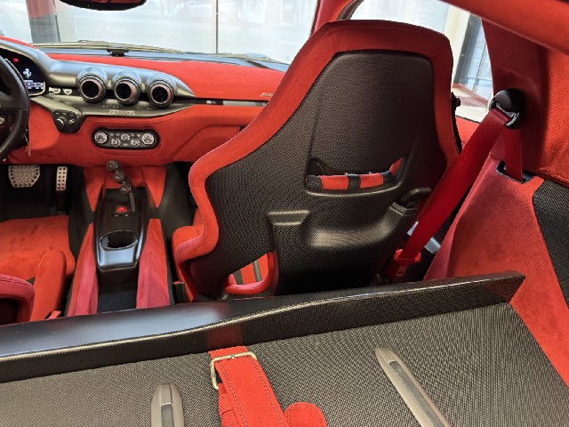 FERRARI F12tdf 2017 Image 76
