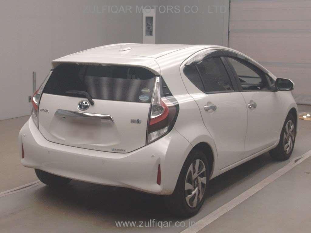 TOYOTA AQUA 2021 Image 2