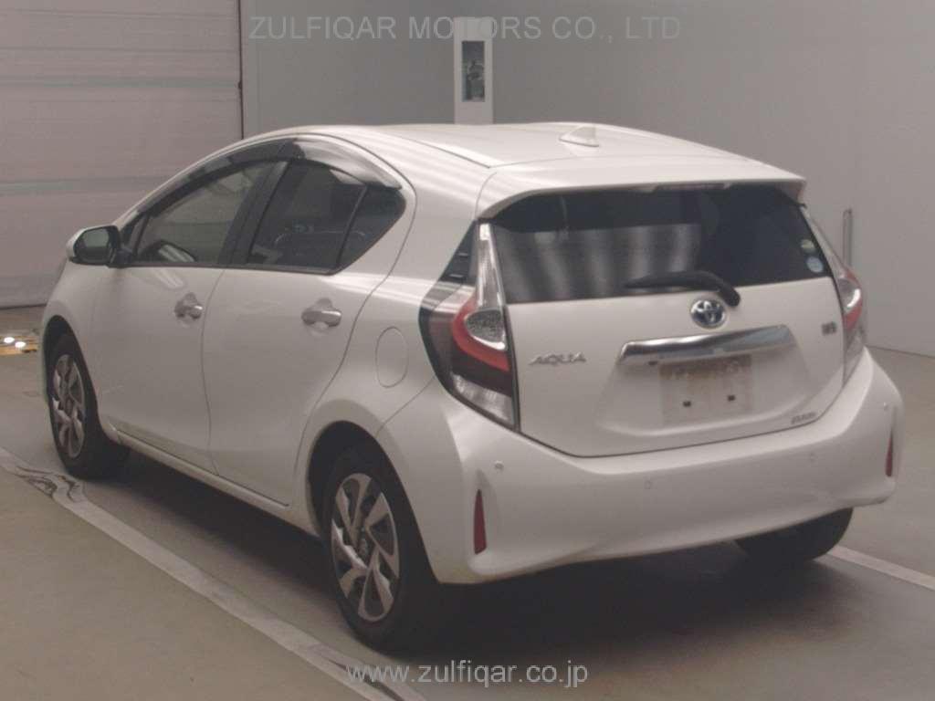 TOYOTA AQUA 2021 Image 4