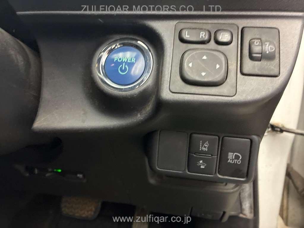 TOYOTA AQUA 2021 Image 7