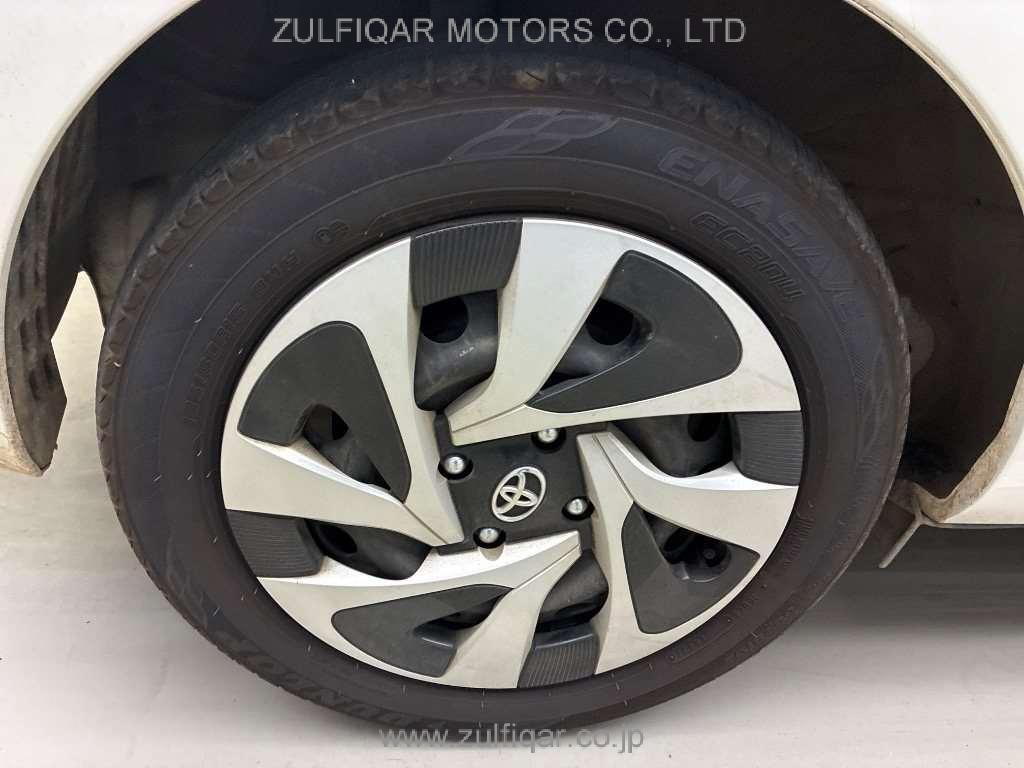 TOYOTA AQUA 2021 Image 10
