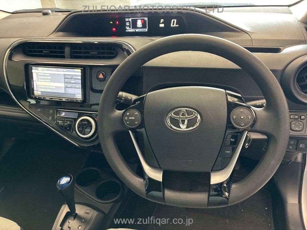 TOYOTA AQUA 2021 Image 6