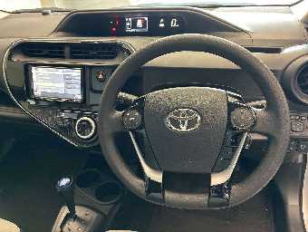 TOYOTA AQUA 2021 Image 6