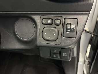 TOYOTA AQUA 2021 Image 7