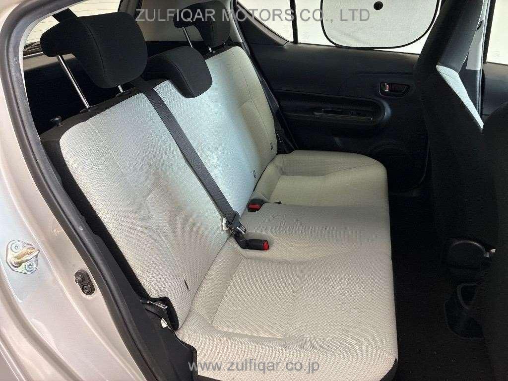 TOYOTA AQUA 2021 Image 8