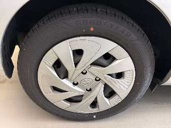 TOYOTA AQUA 2021 Image 10