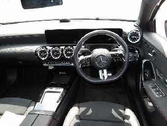 MERCEDES BENZ A CLASS 2023 Image 12