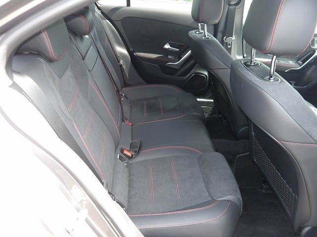 MERCEDES BENZ A CLASS 2023 Image 25