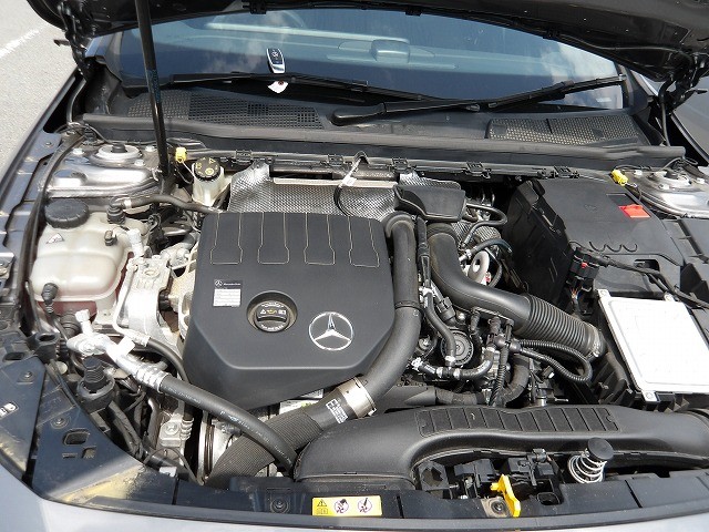 MERCEDES BENZ A CLASS 2023 Image 28