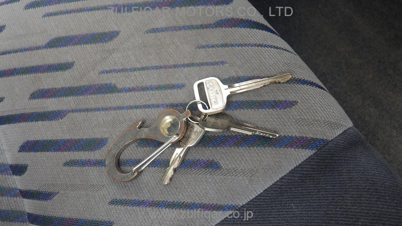 TOYOTA PRADO 1997 Image 9