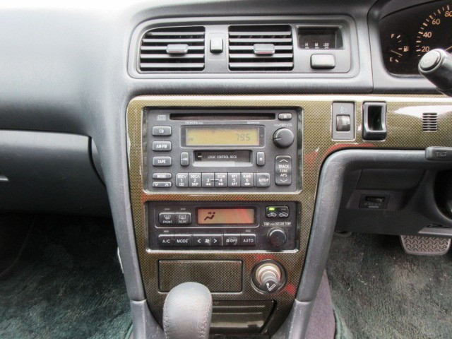 TOYOTA MARK II 1997 Image 23