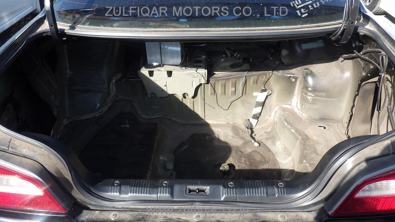 NISSAN LAUREL 1998 Image 11