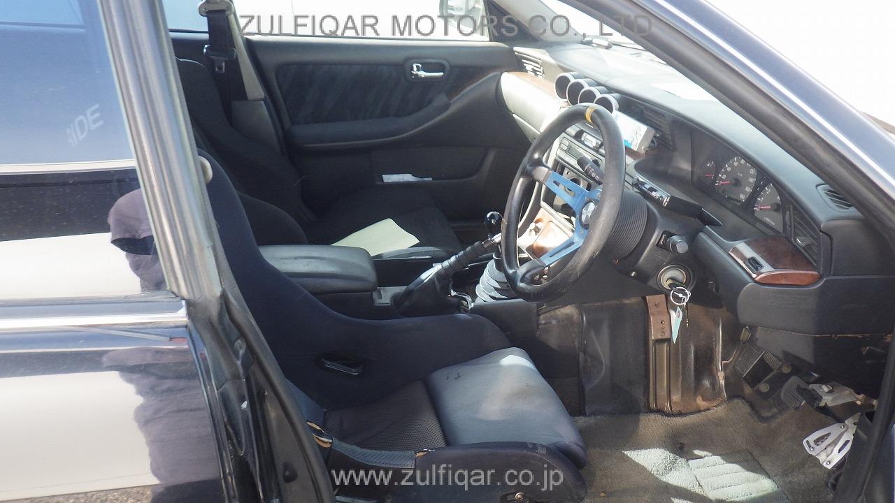 NISSAN LAUREL 1998 Image 9