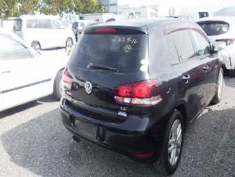 VOLKSWAGEN GOLF 2012 Image 4