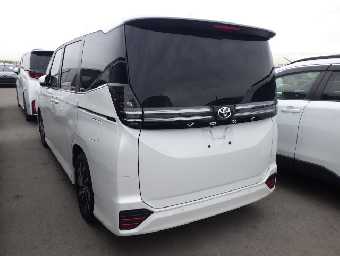 TOYOTA VOXY 2023 Image 3