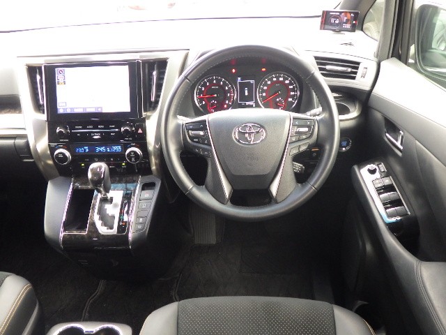 TOYOTA ALPHARD 2021 Image 24