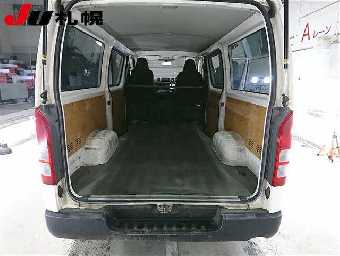 TOYOTA HIACE 2016 Image 7