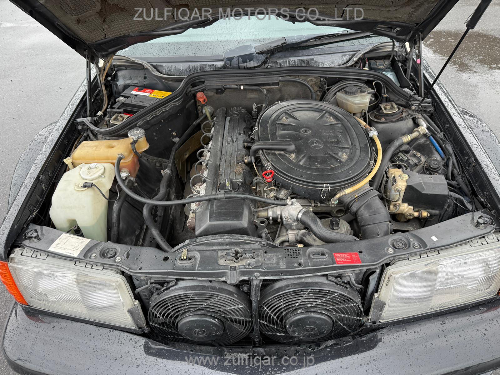 MERCEDES BENZ 190 CLASS 1991 Image 11