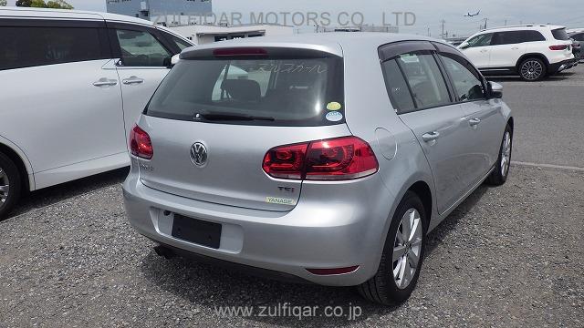 VOLKSWAGEN GOLF 2012 Image 11