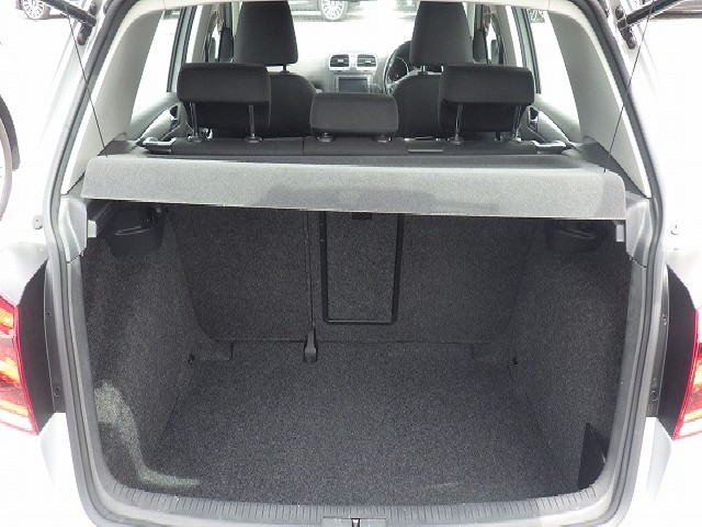 VOLKSWAGEN GOLF 2012 Image 24