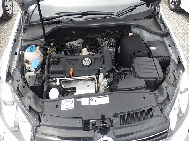 VOLKSWAGEN GOLF 2012 Image 28