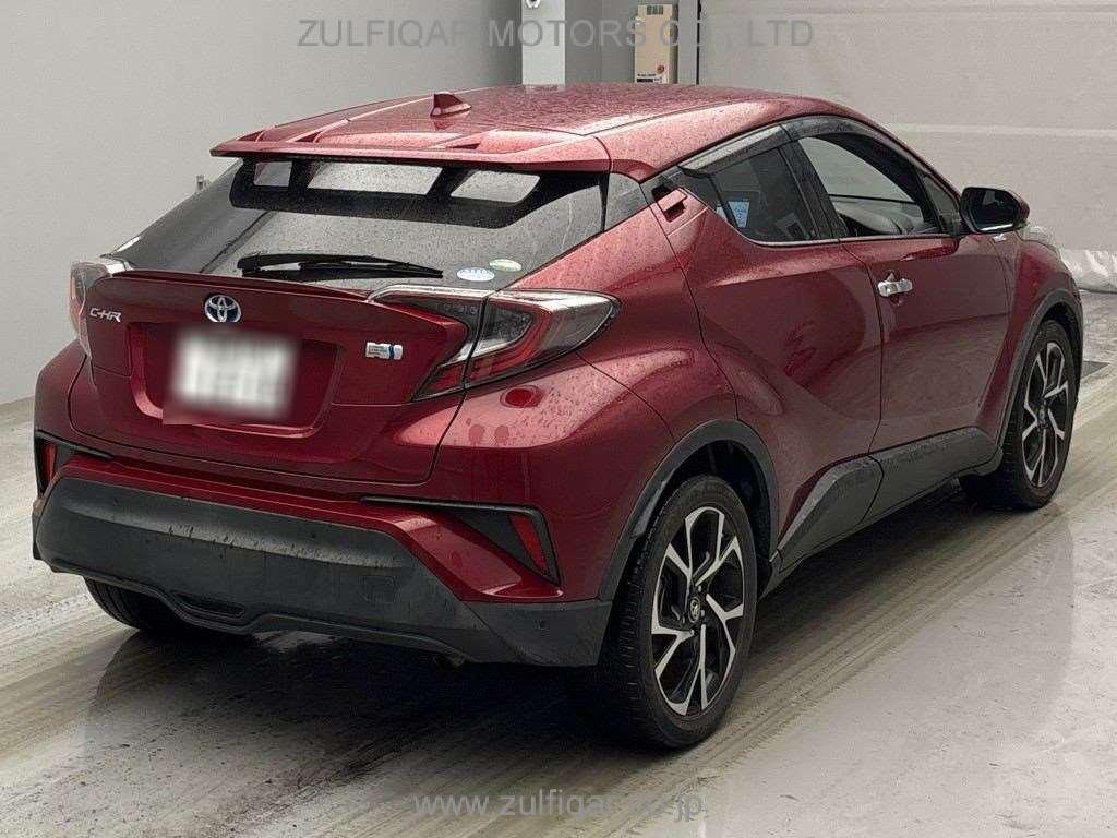 TOYOTA C-HR 2018 Image 2