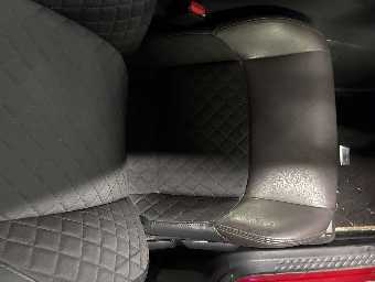 TOYOTA C-HR 2018 Image 8