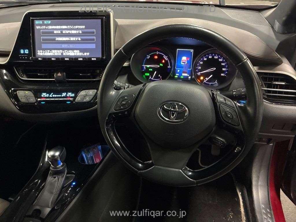 TOYOTA C-HR 2018 Image 9