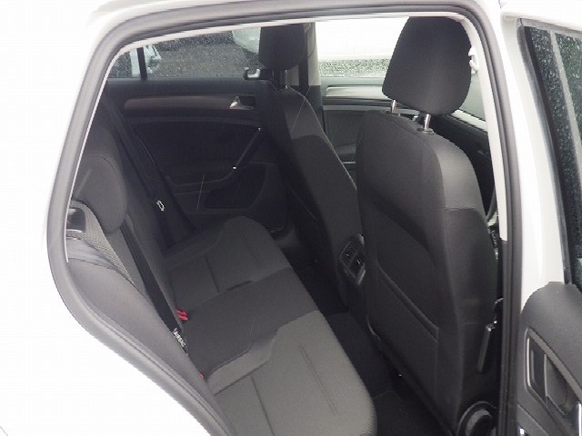 VOLKSWAGEN GOLF 2013 Image 29