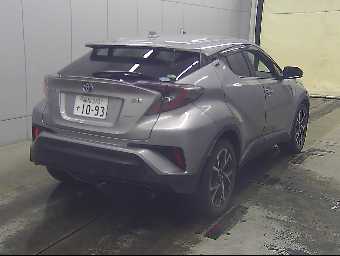 TOYOTA C-HR 2018 Image 3