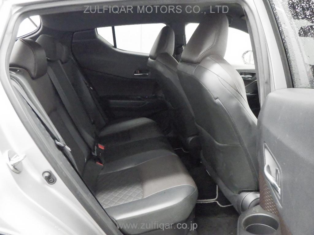 TOYOTA C-HR 2018 Image 7